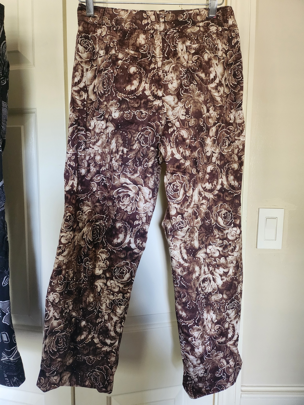 Chico's Brown Floral Straight-Leg Pants